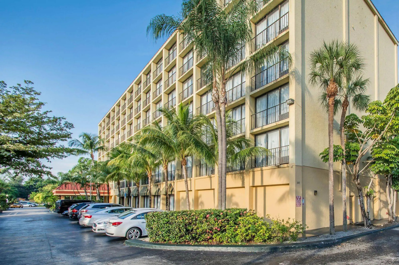 Photo - North Miami Beach Gardens Inn & Suites
