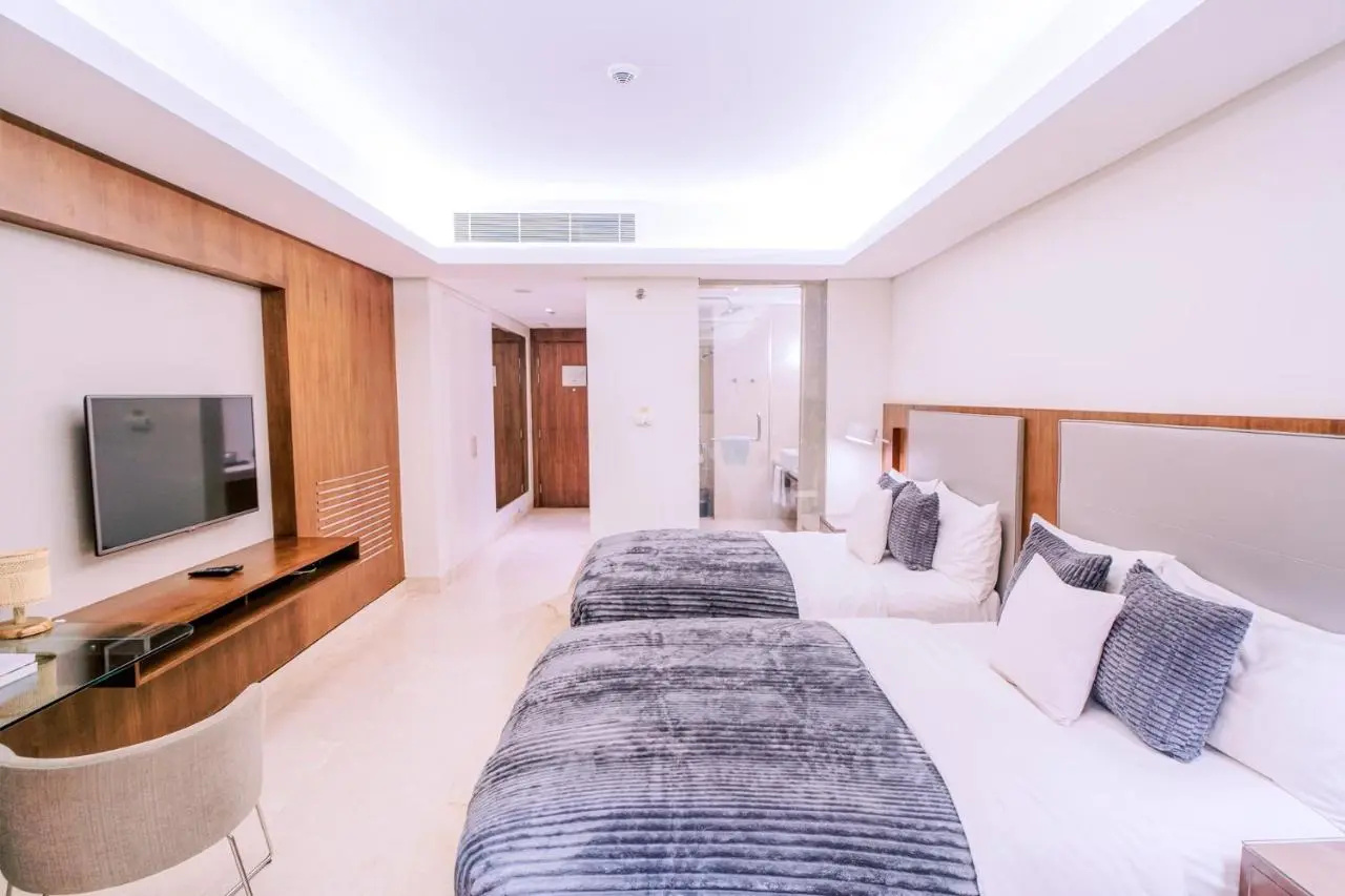 MCollection - Convenient City Stay in Iloilo Business Park