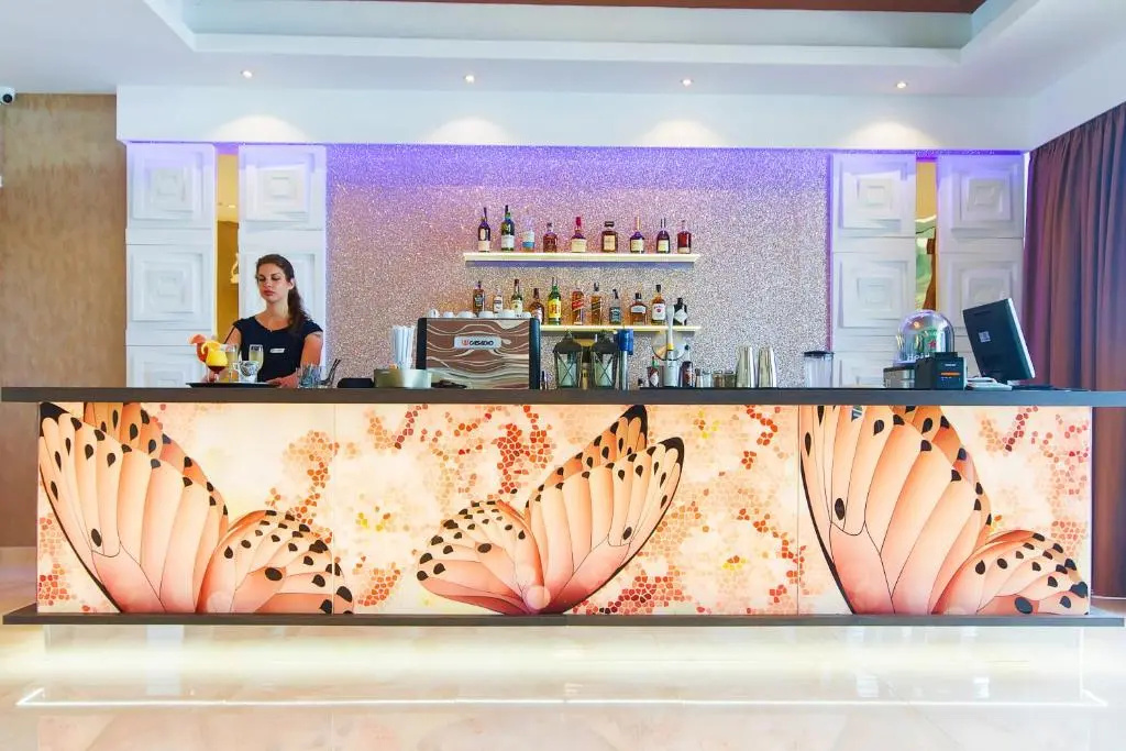 Photo - Europe Hotel & Casino