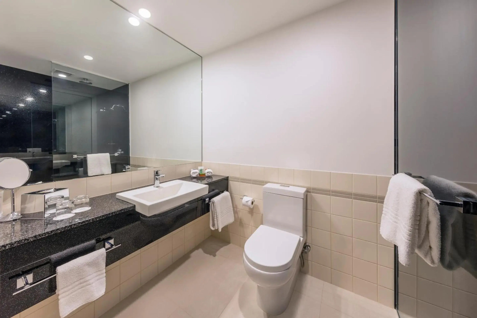 Photo - Flagstaff Gardens Hotel Melbourne
