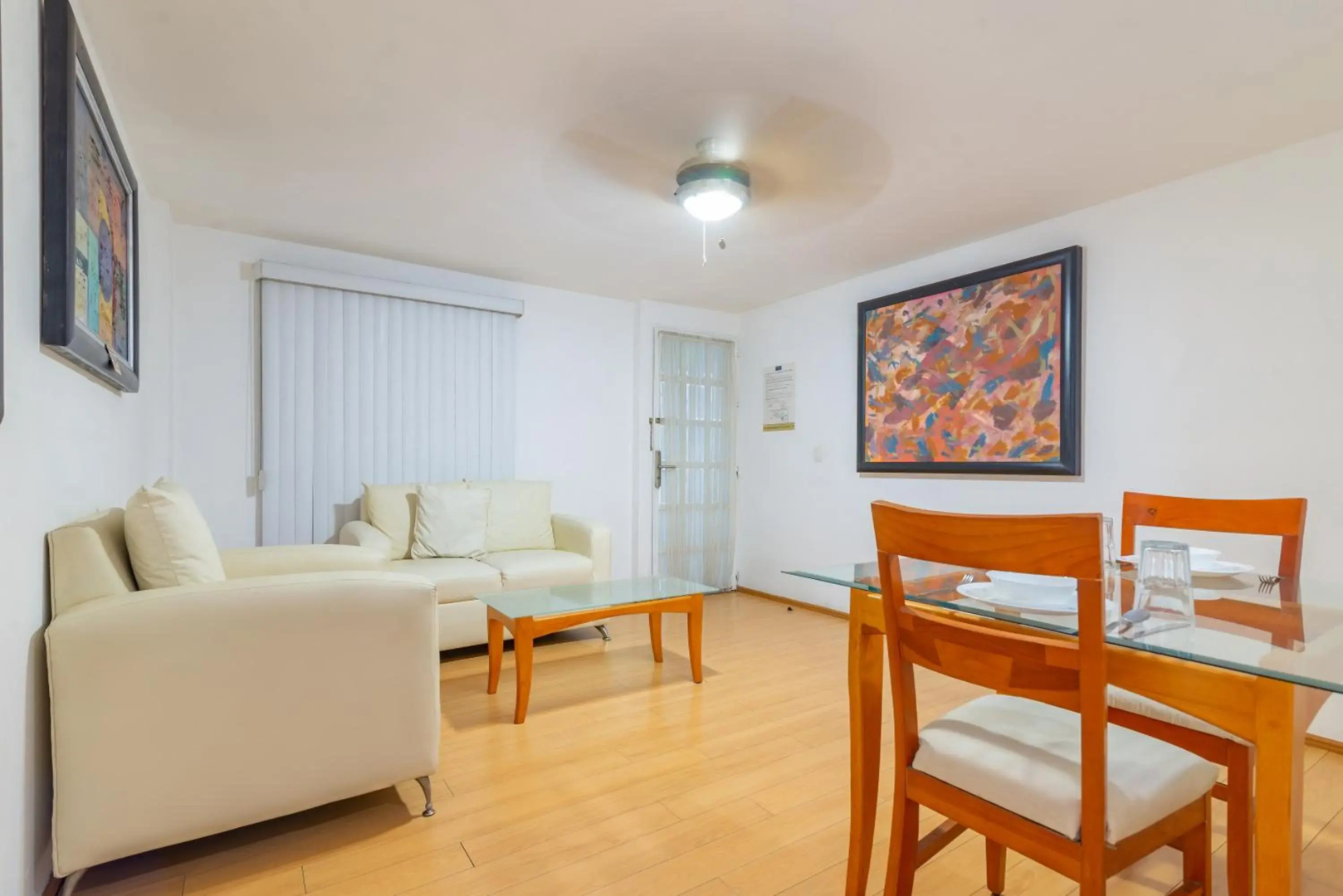 Foto - European Life Style Executive Suites & Gallery