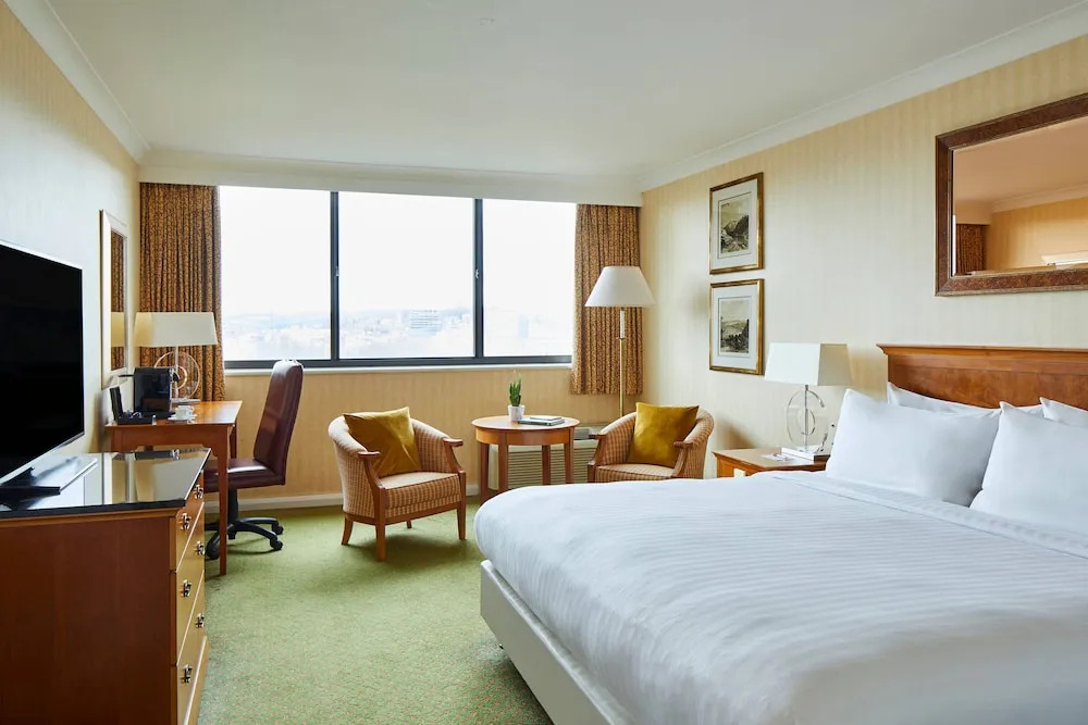 Photo - Delta Hotels by Marriott Bristol City Centre