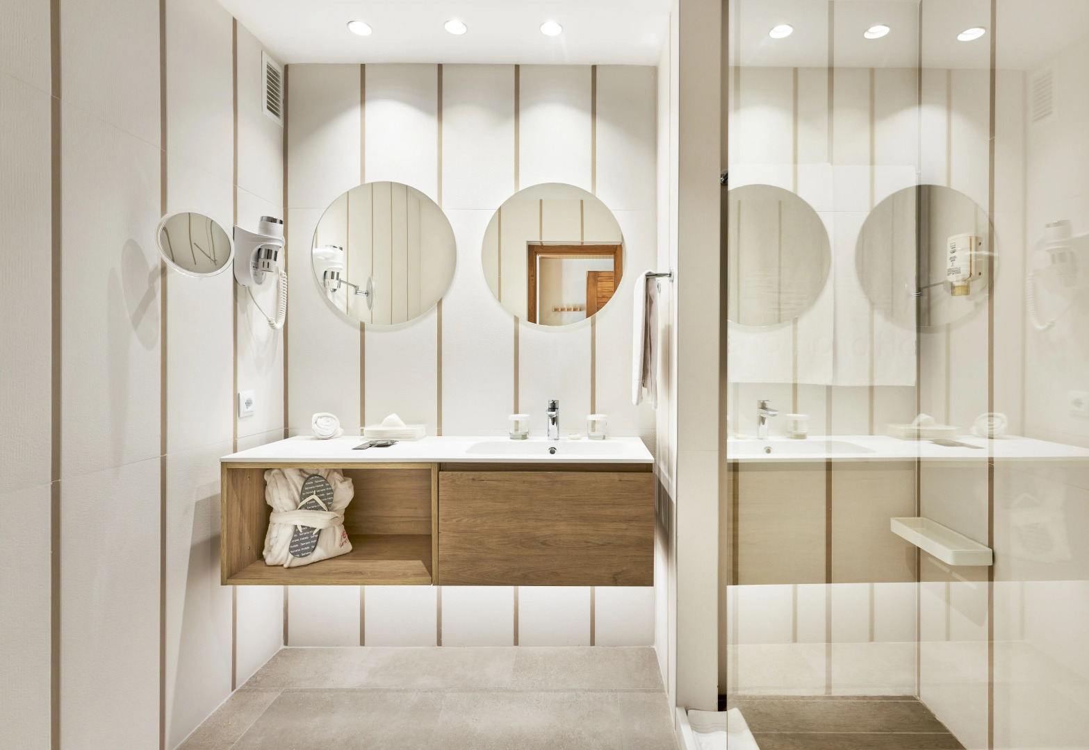 Photo - Hotel & Spa S'Entrador Playa