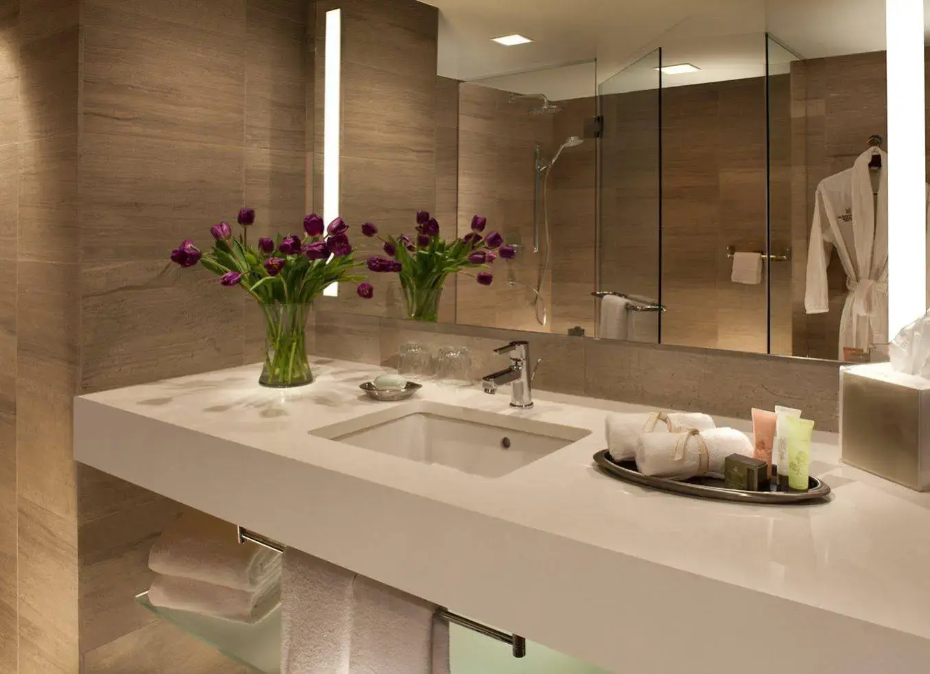 Photo - Hotel Millennium Hilton New York One UN Plaza