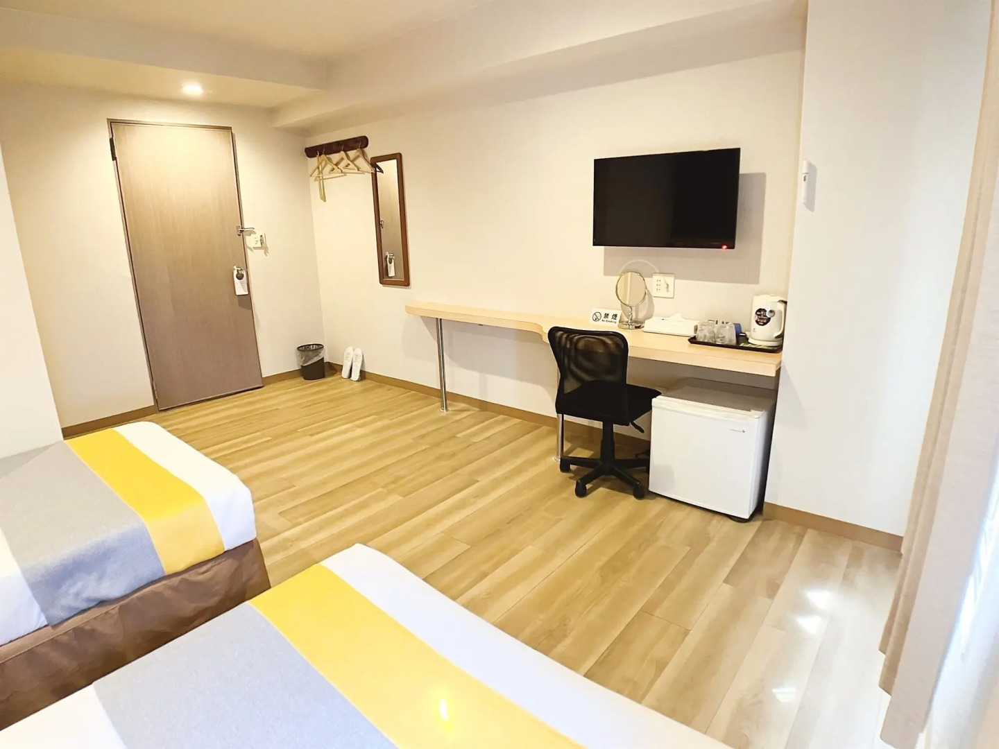 Photo - Victoria Hotel