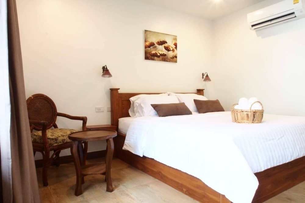 Romyen cafe homestay