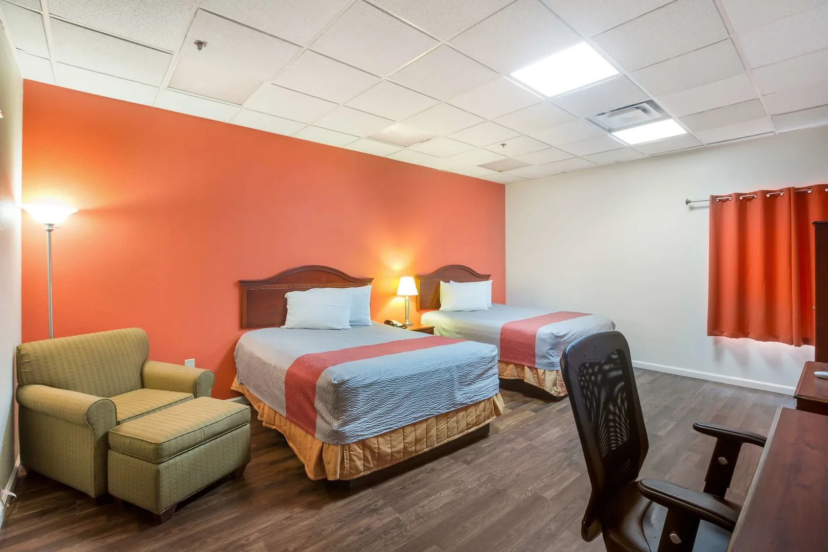 Photo - Budgetel Inns & Suites - Atlanta Galleria Stadium