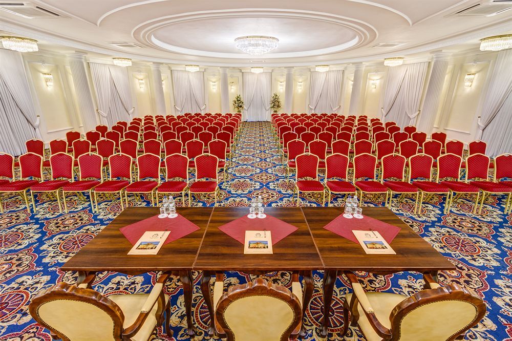 Photo - Pałacyk Otrębusy Business & Spa