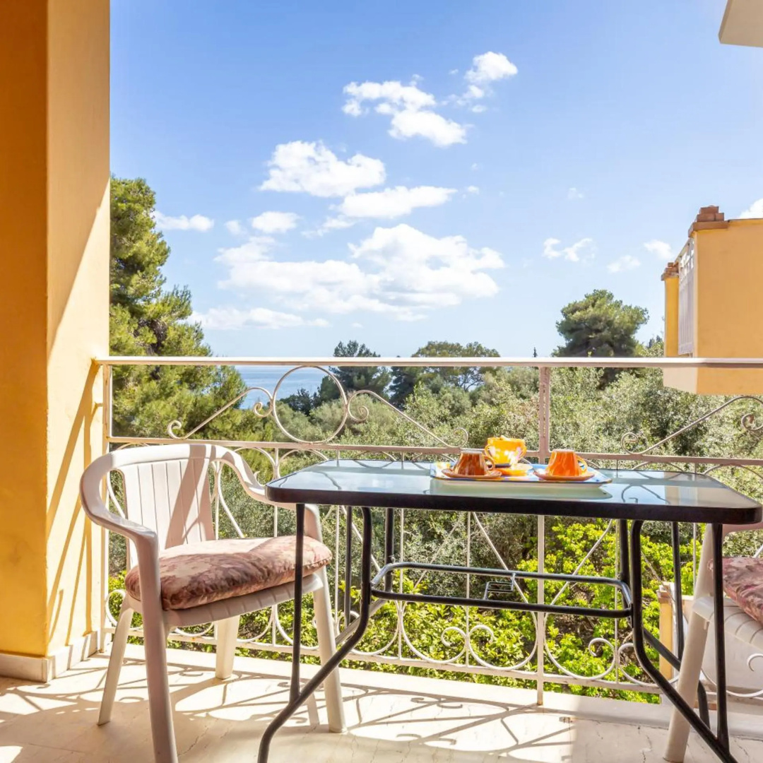 Photo - Alexandros Studios And Apartments