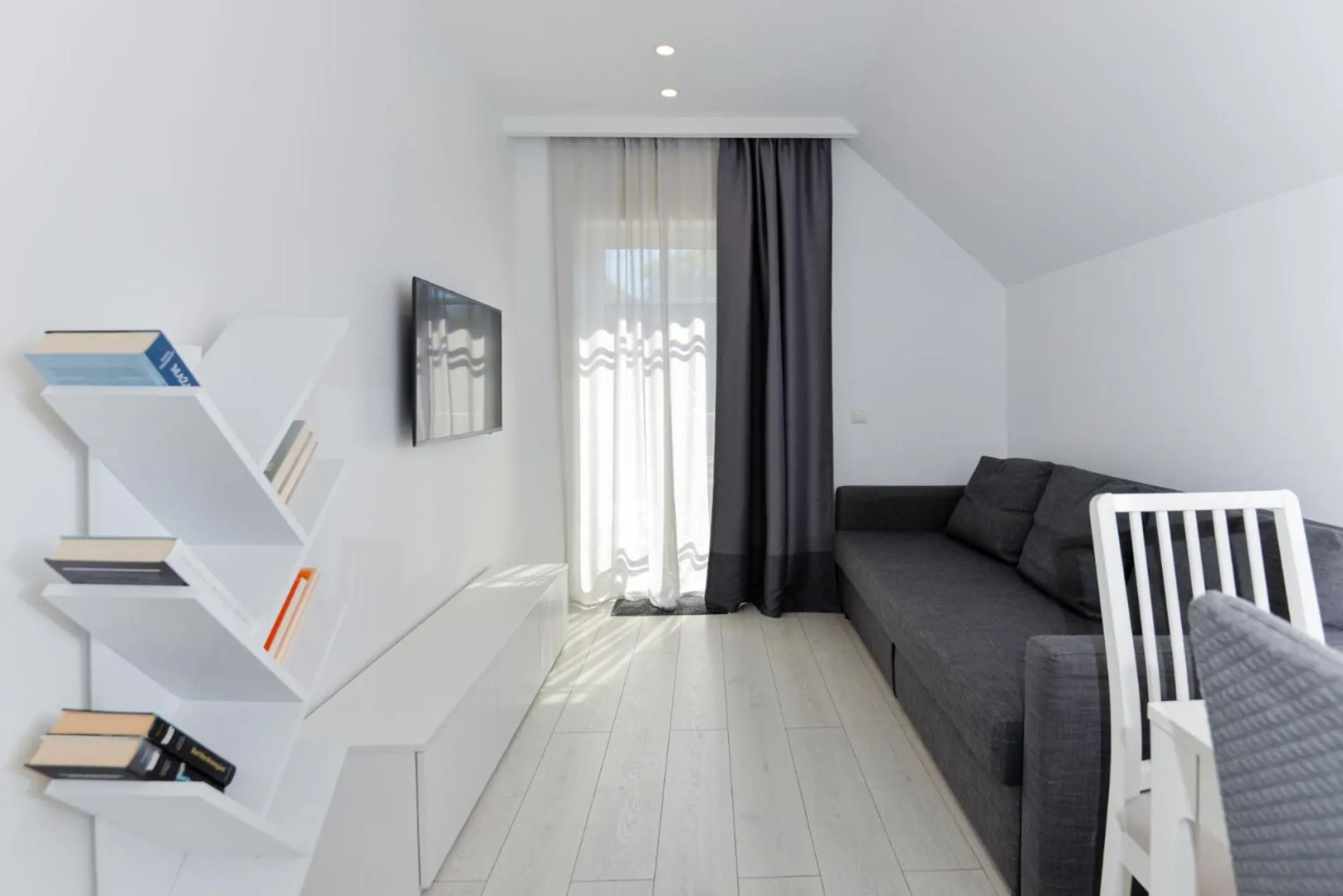 Apartment Amber White