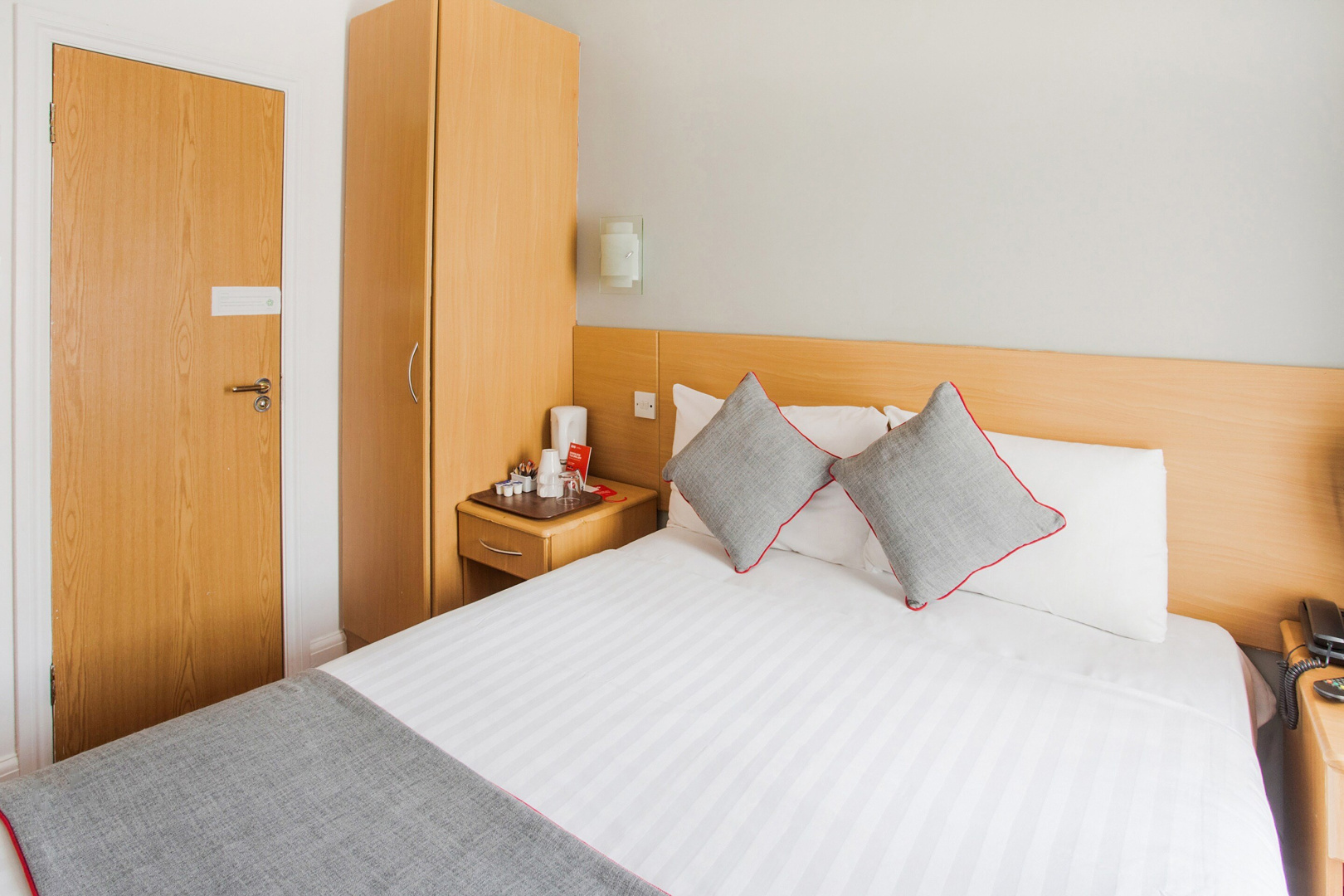 Photo - London Guest House by OYO - Acton