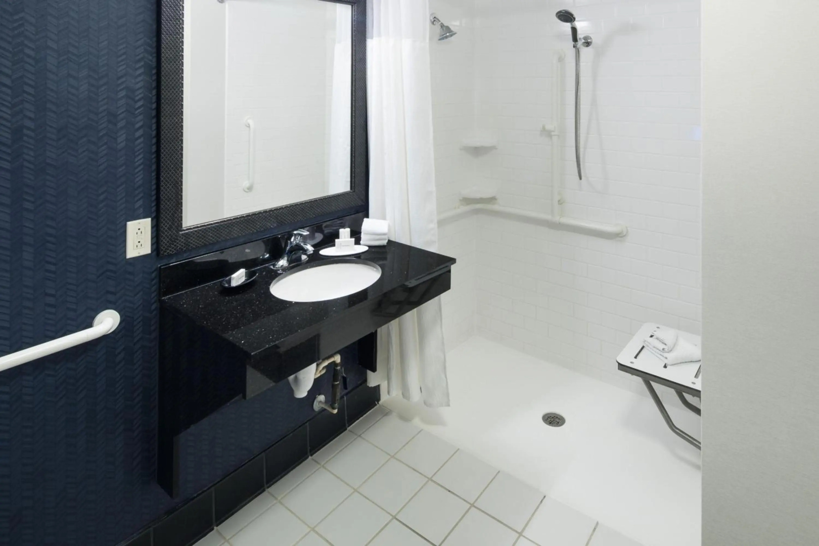Photo - Fairfield Inn & Suites by Marriott Orlando at SeaWorld