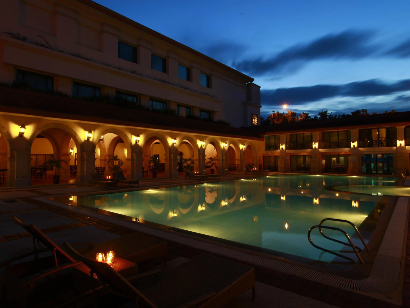 Photo - Waterfront Airport Hotel and Casino