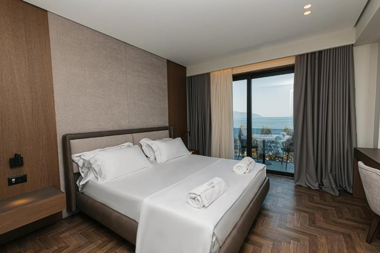 Photo - Mazarine Hotel