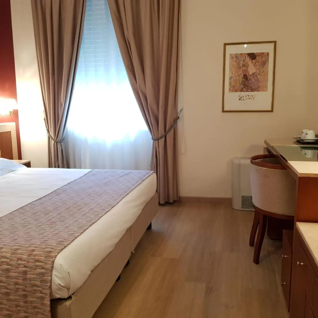 Photo - Astra Hotel
