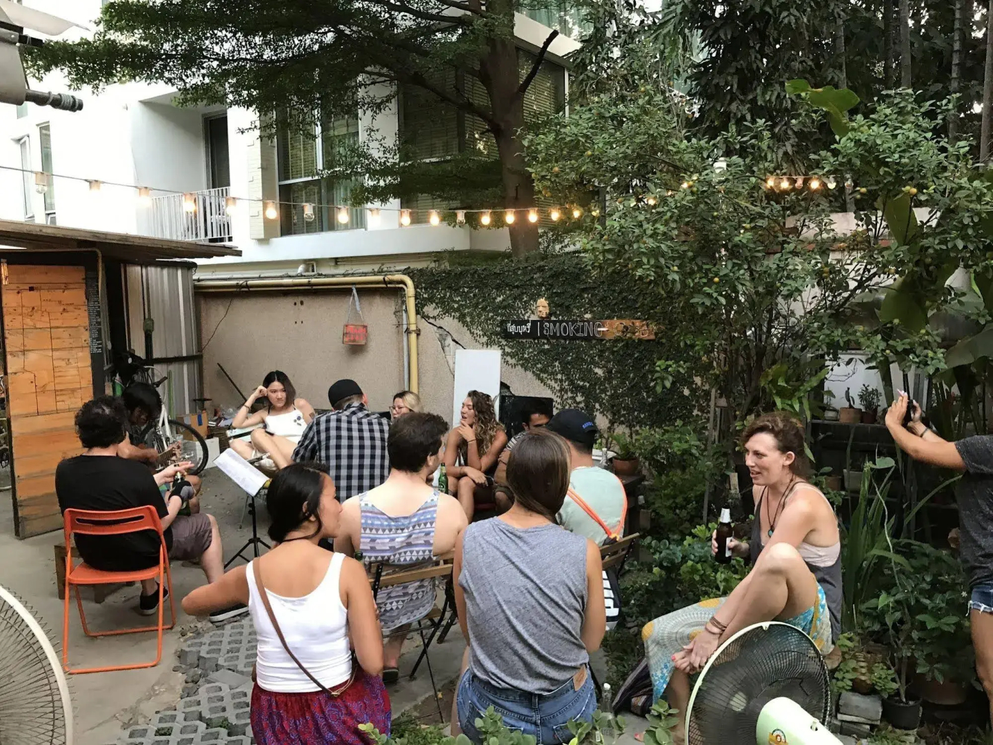 Foto - The Yard Bangkok Hostel