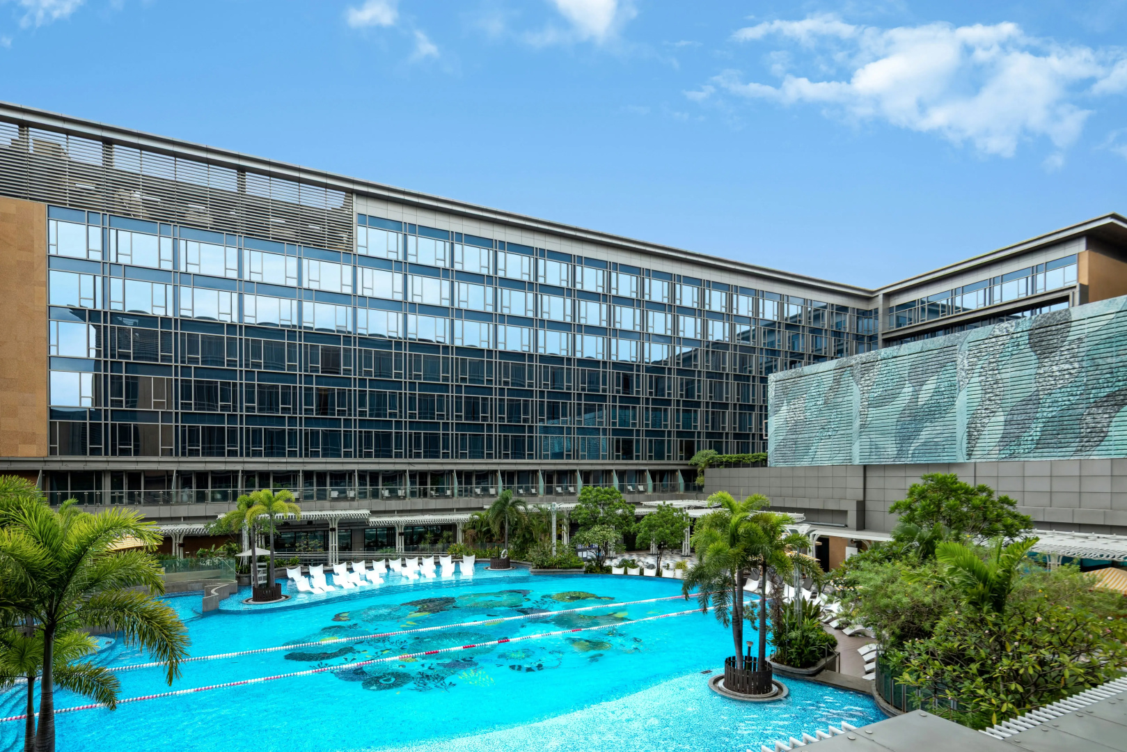 Photo - Hilton Manila Newport World Resorts