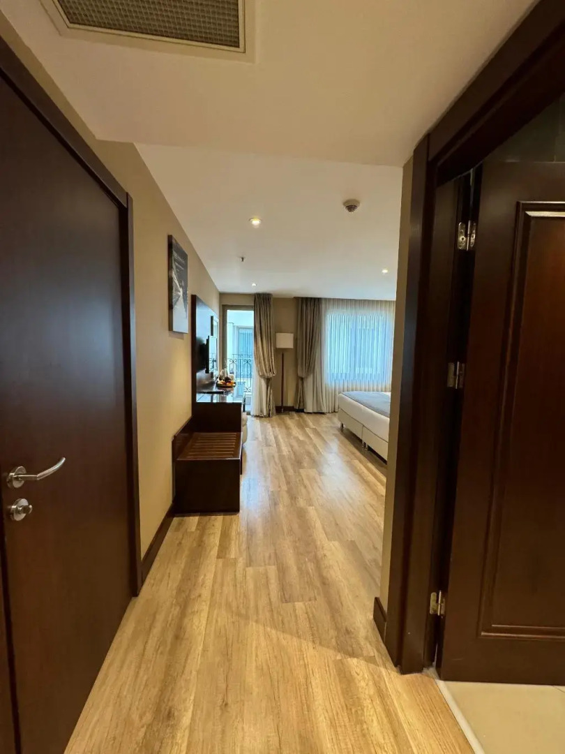 Photo - Grand Aras Hotel & Suites