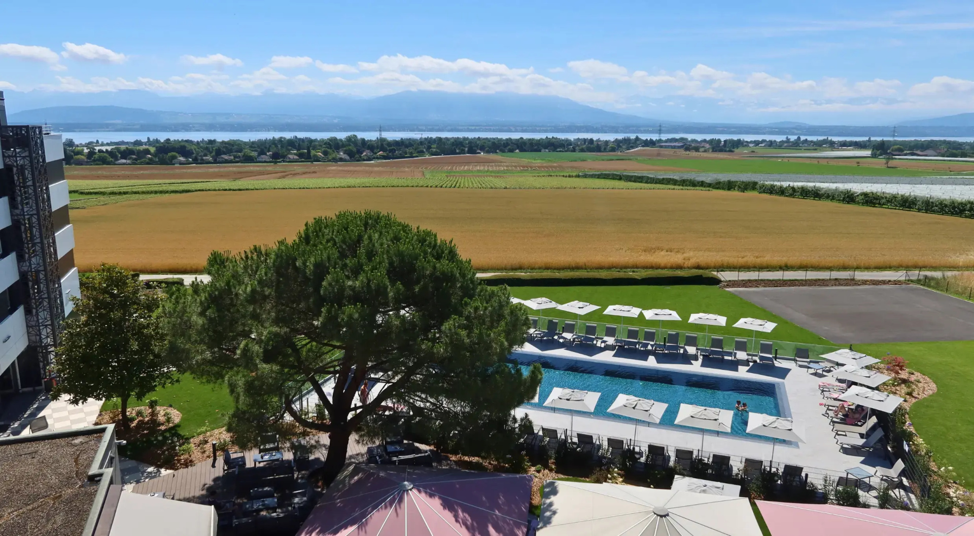 Foto - Everness Hotel & Resort