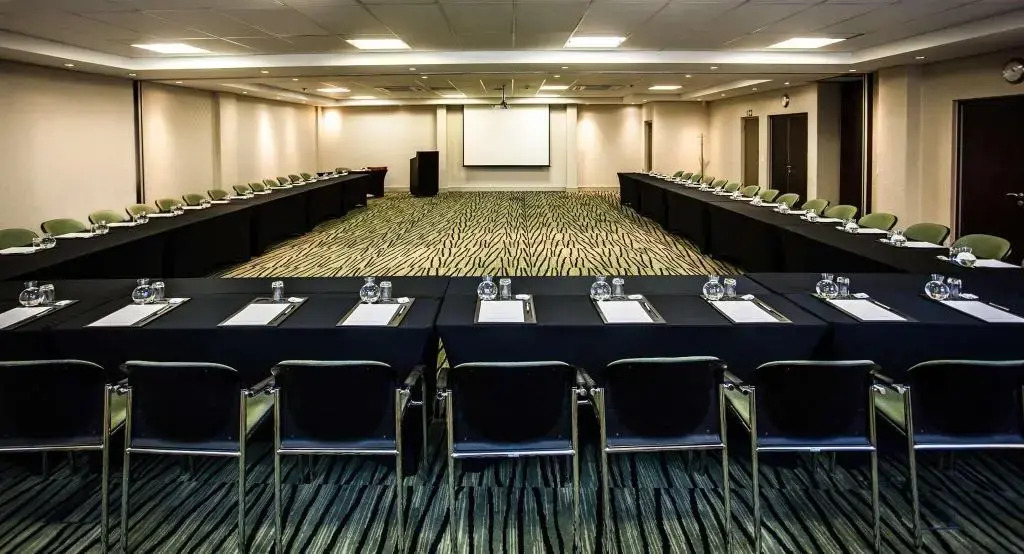 Photo - Southern Sun Newlands