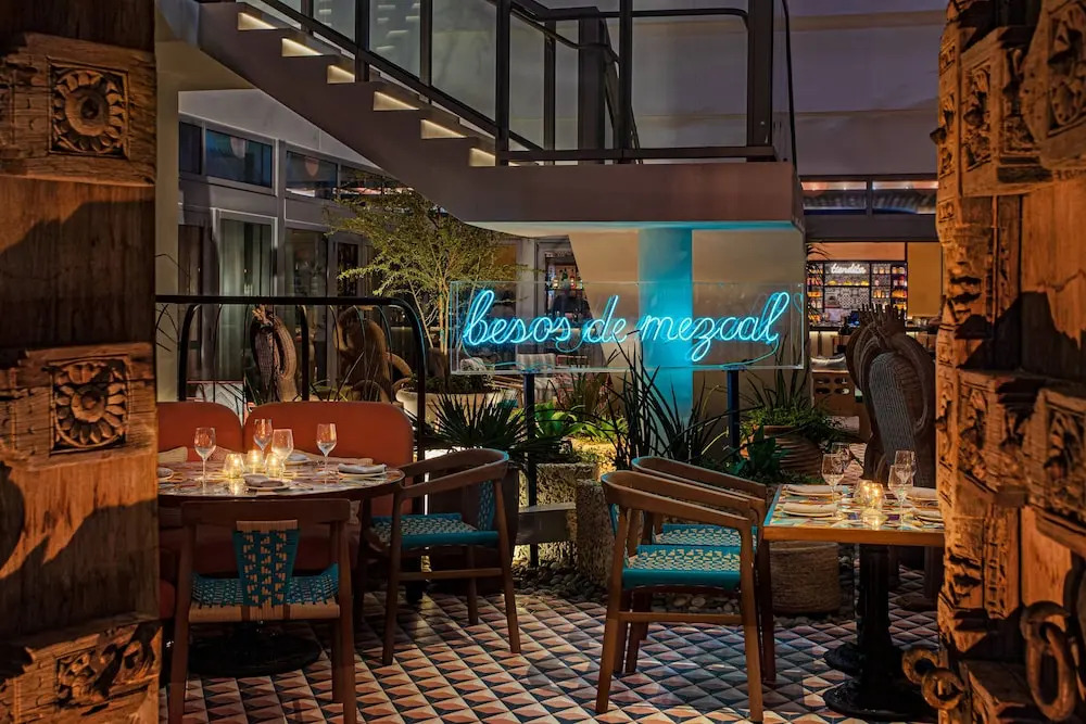 Photo - Moxy Miami South Beach