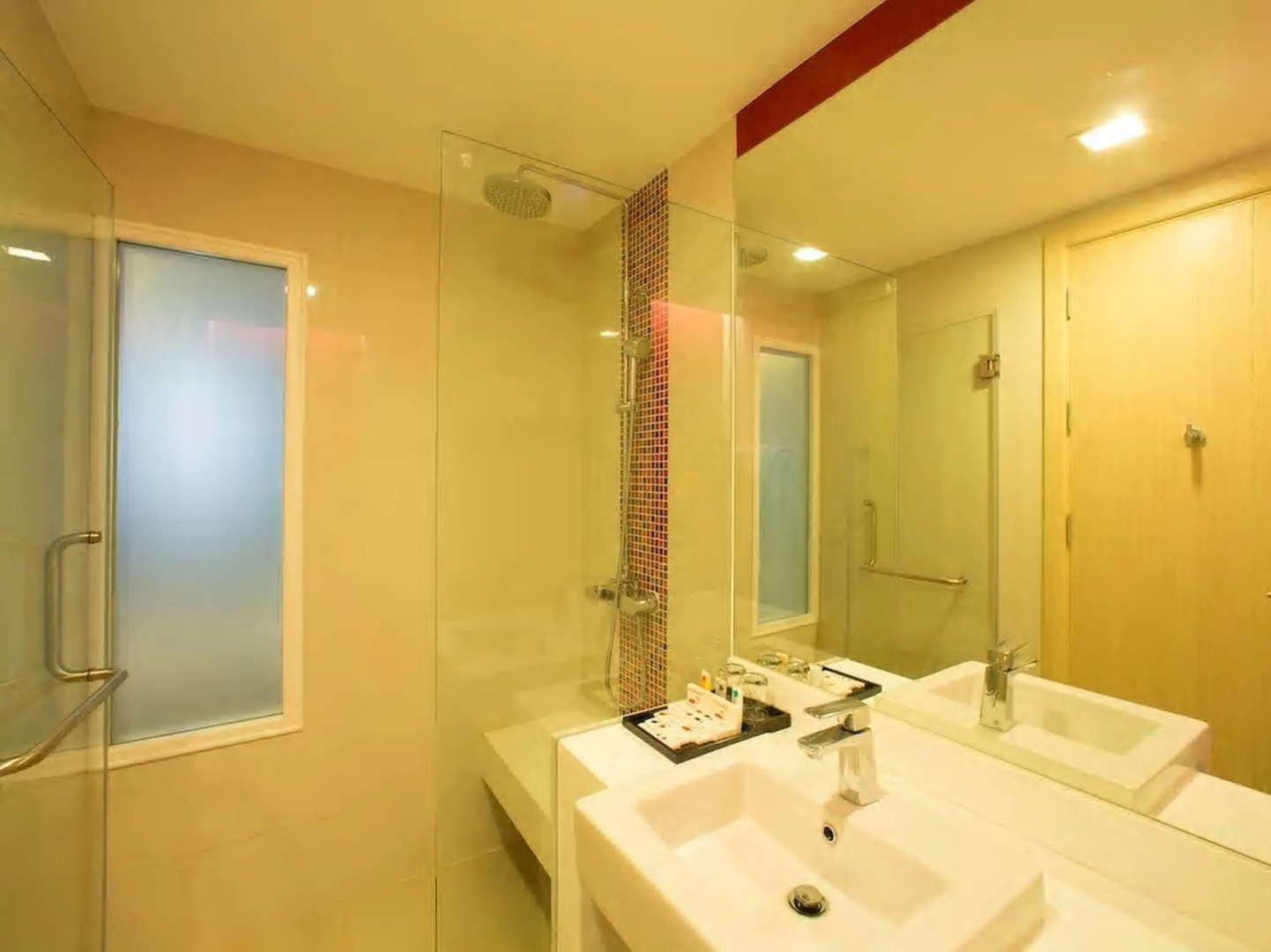 Foto - SLEEP WITH ME HOTEL design hotel @ patong (SHA Plus+)