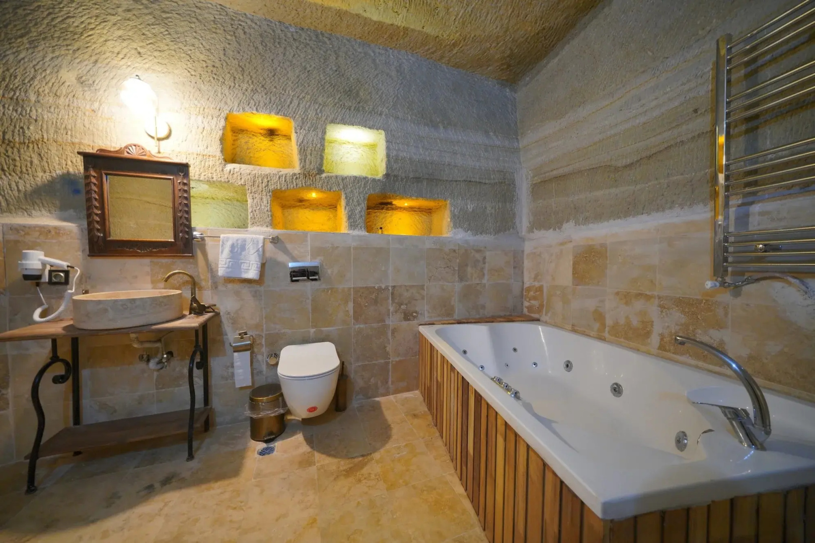 Photo - Travel Inn Cave Hotel