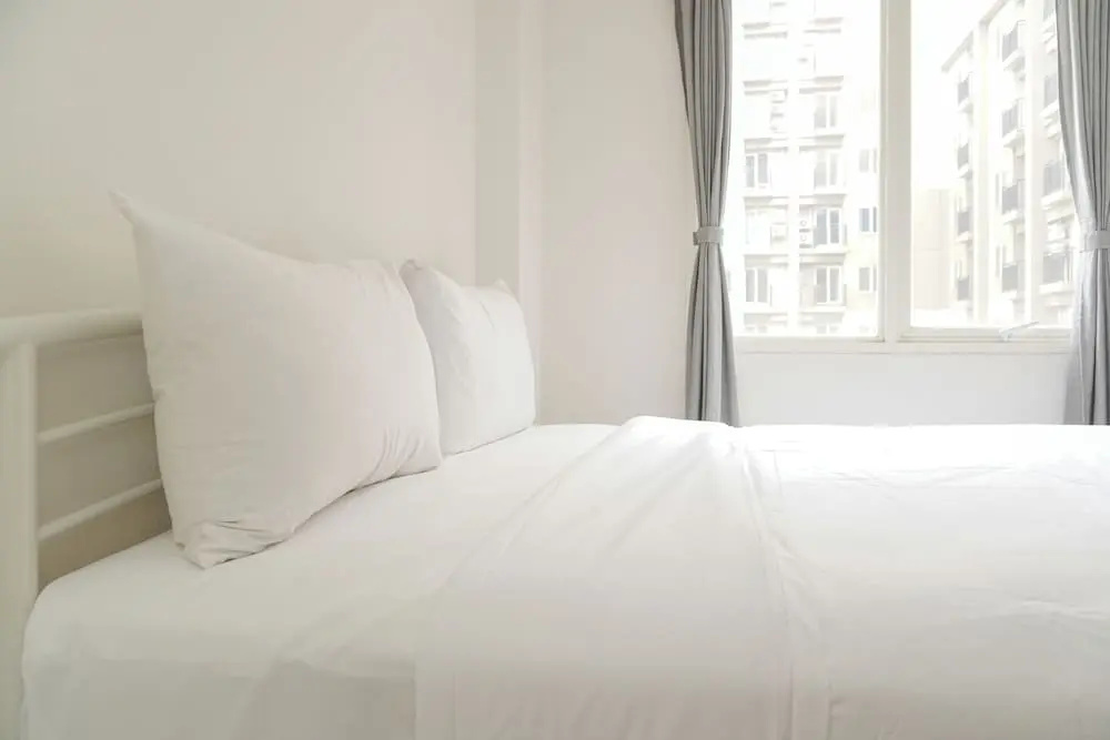 Minimalist and Restful 2BR at Podomoro Golf View Apartment