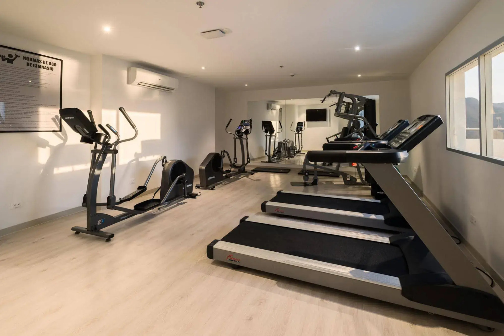 Photo - Best Western Plus Santa Marta Hotel