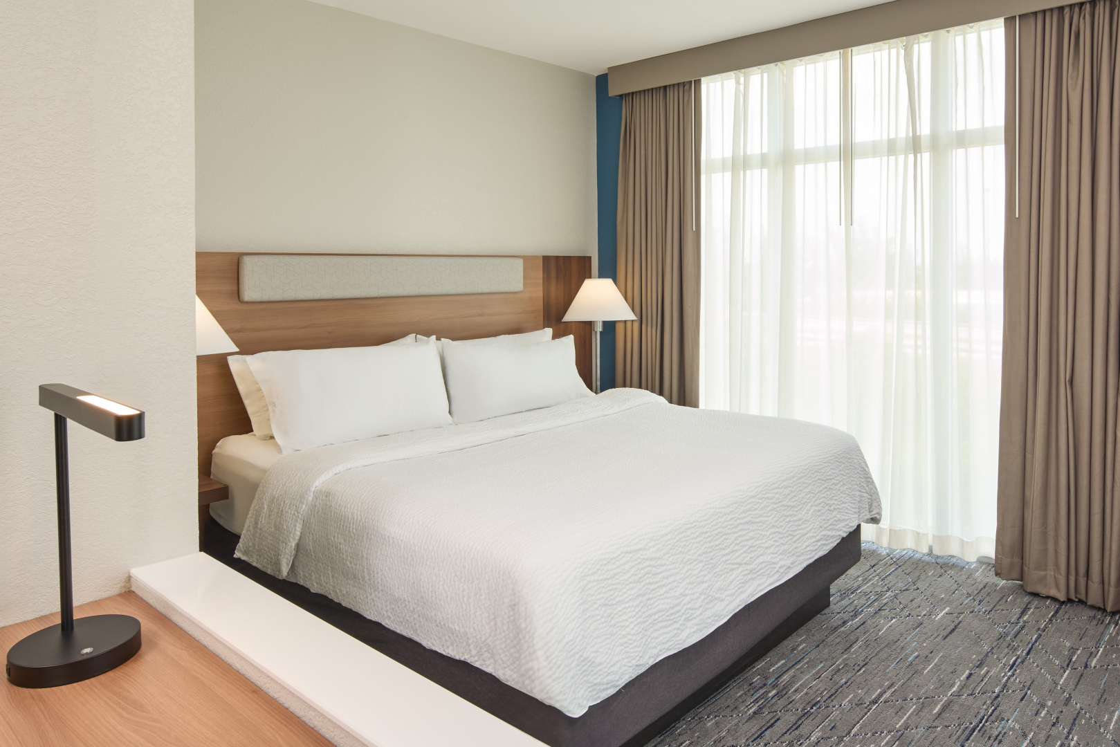 Photo - Holiday Inn Express Miami Airport Blue Lagoon Area by IHG