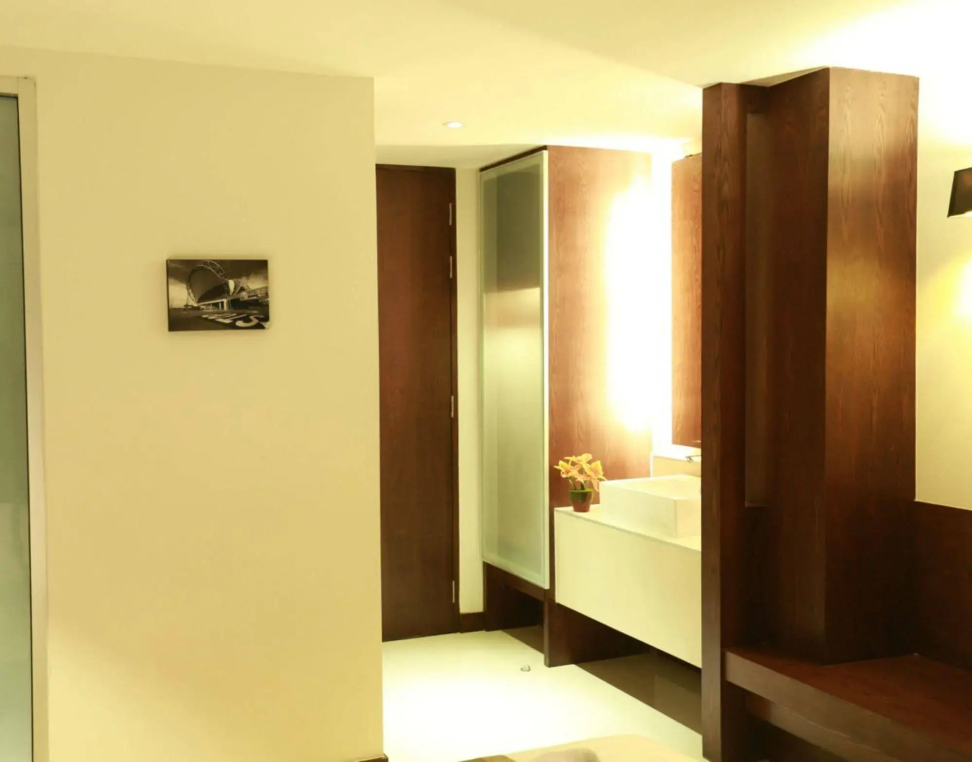 Photo - Collection O The Bangkok Airport Link Suite