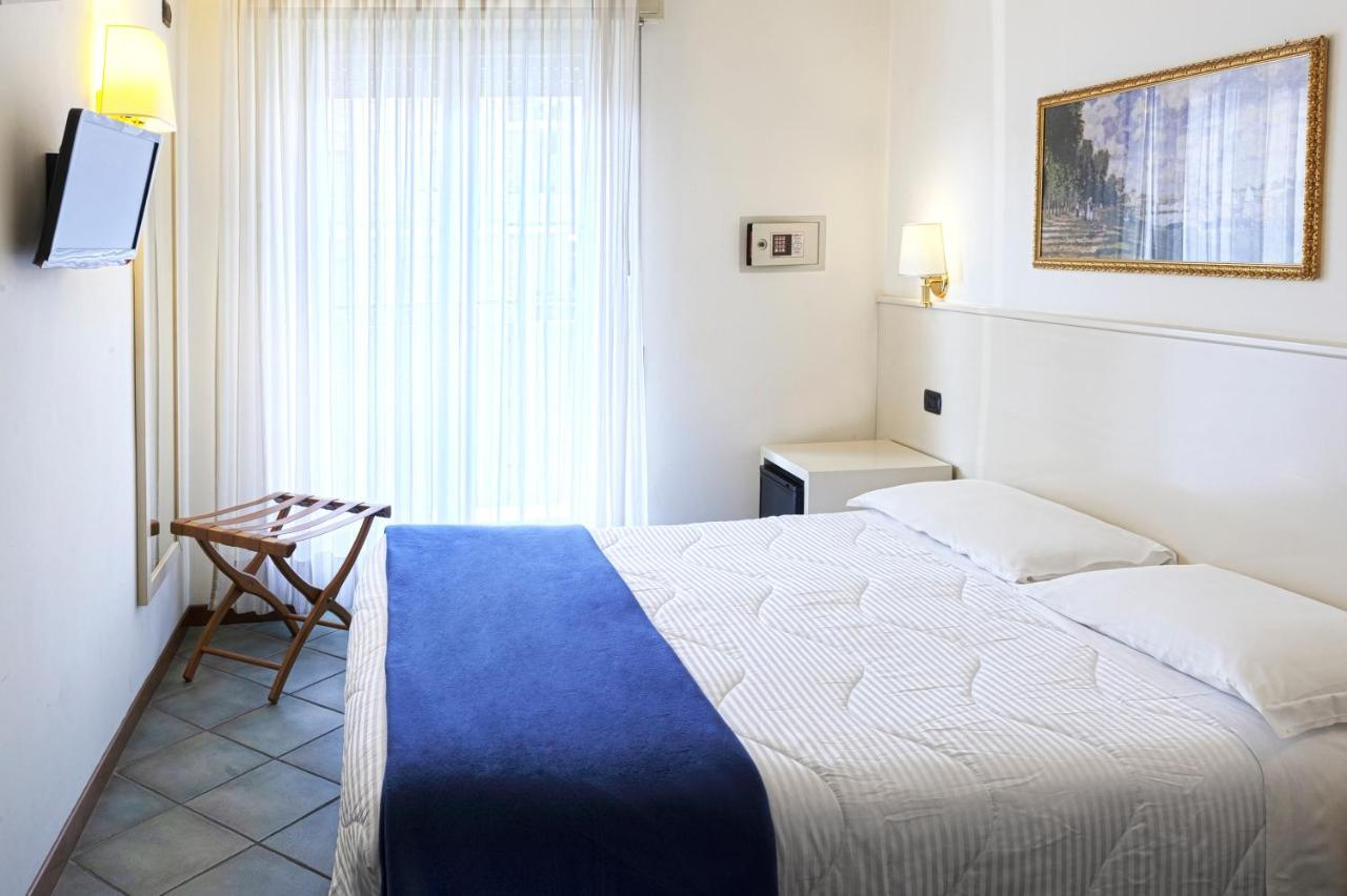 Photo - International Hotel & Suite