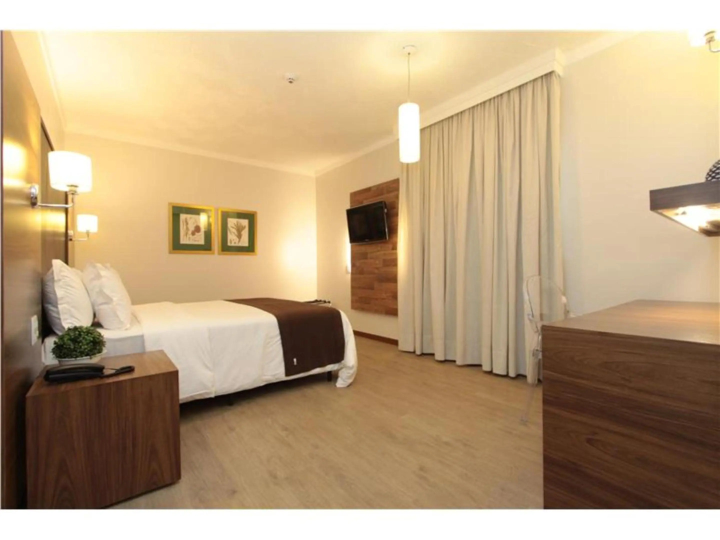 Photo - Oasis Tower Hotel