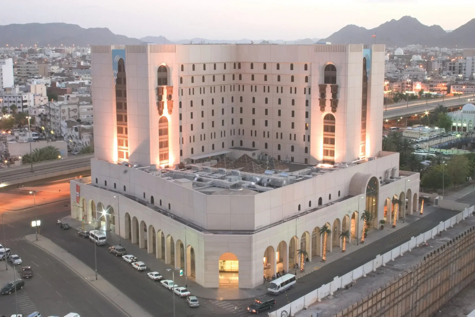 Photo - Madinah Mövenpick Hotel