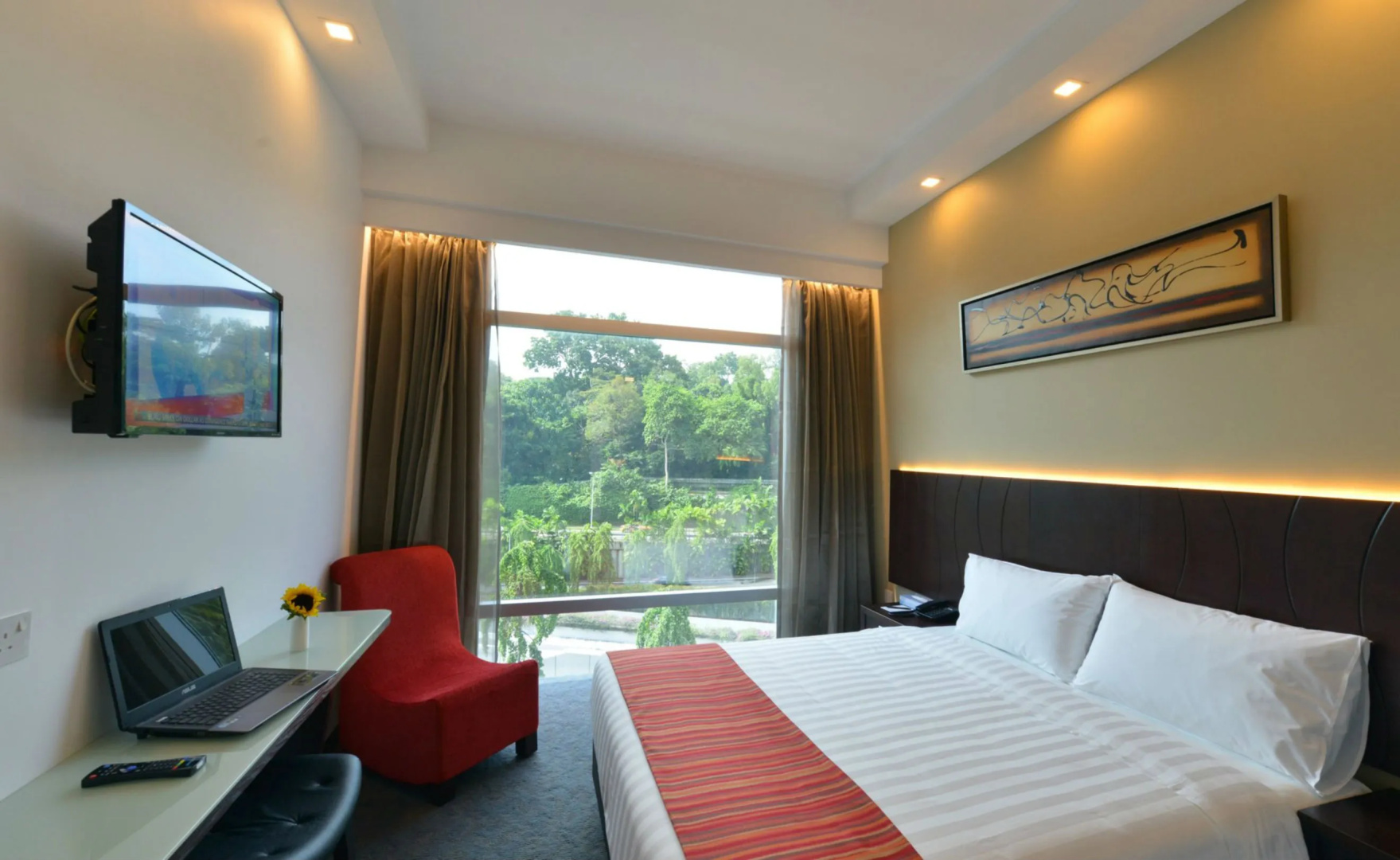 Photo - Hotel Chancellor@Orchard