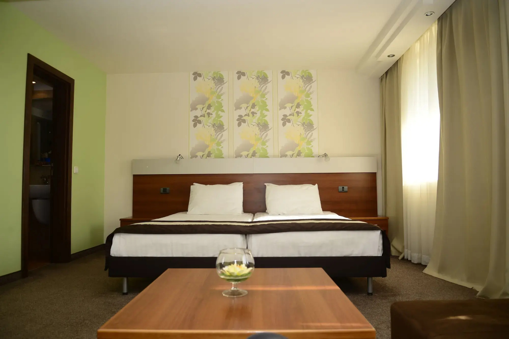 Foto - Hotel Forum - Free Parking for cars
