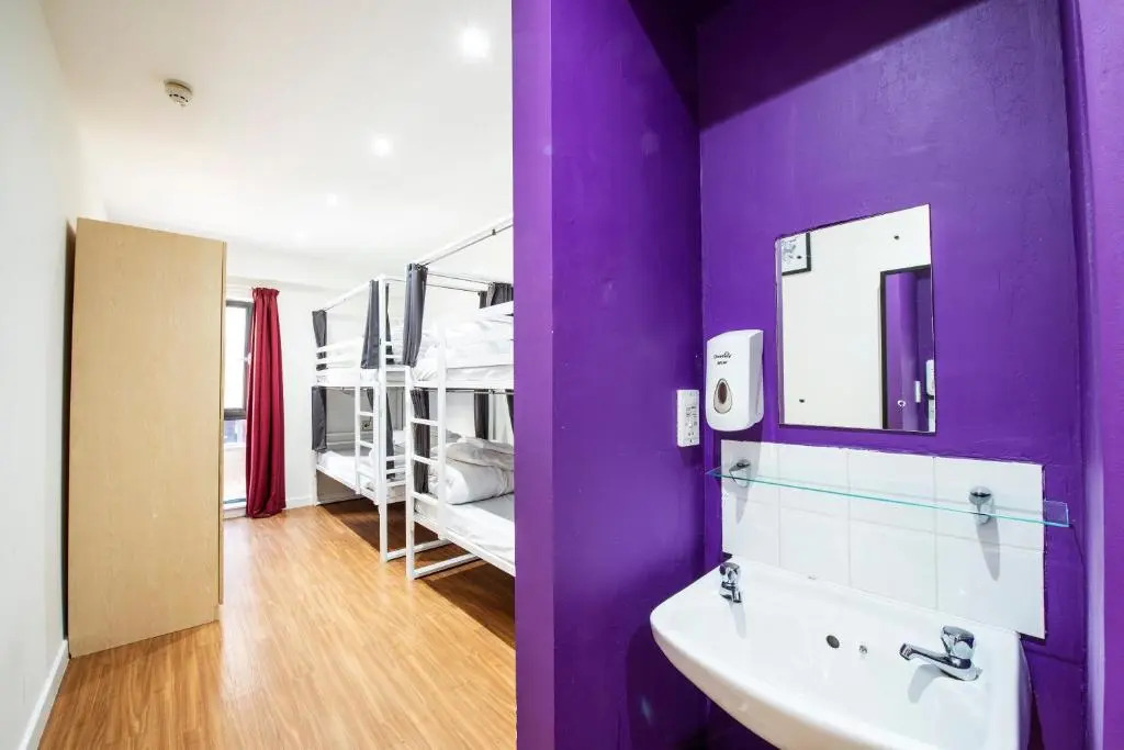 Photo - a&o Edinburgh City