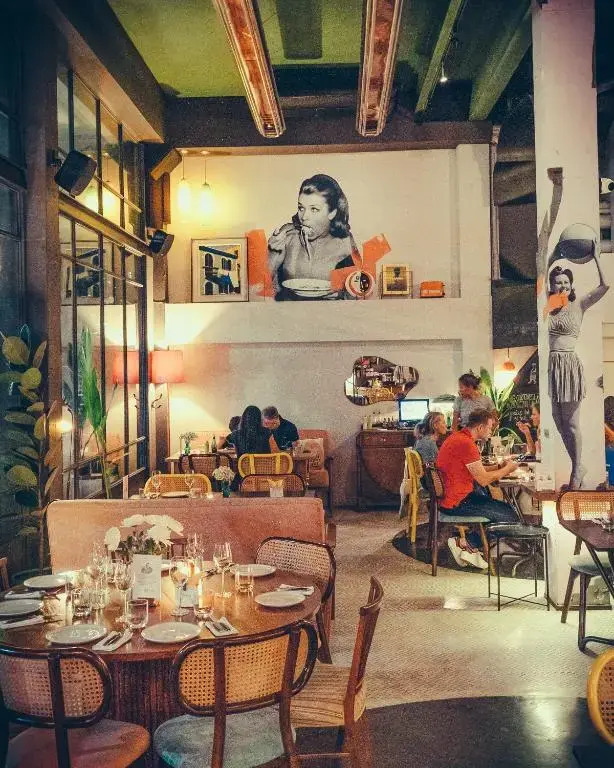 Photo - Sacha's Hotel Uno