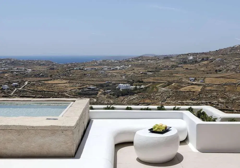 Photo - WhiteArt Suites
