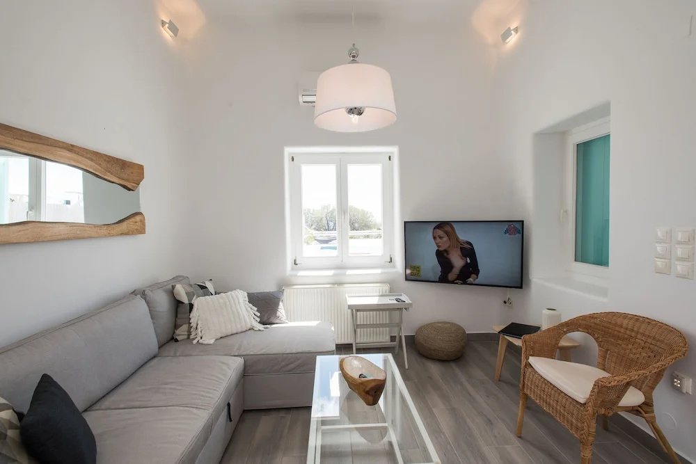 Photo - Tiffanys Villas