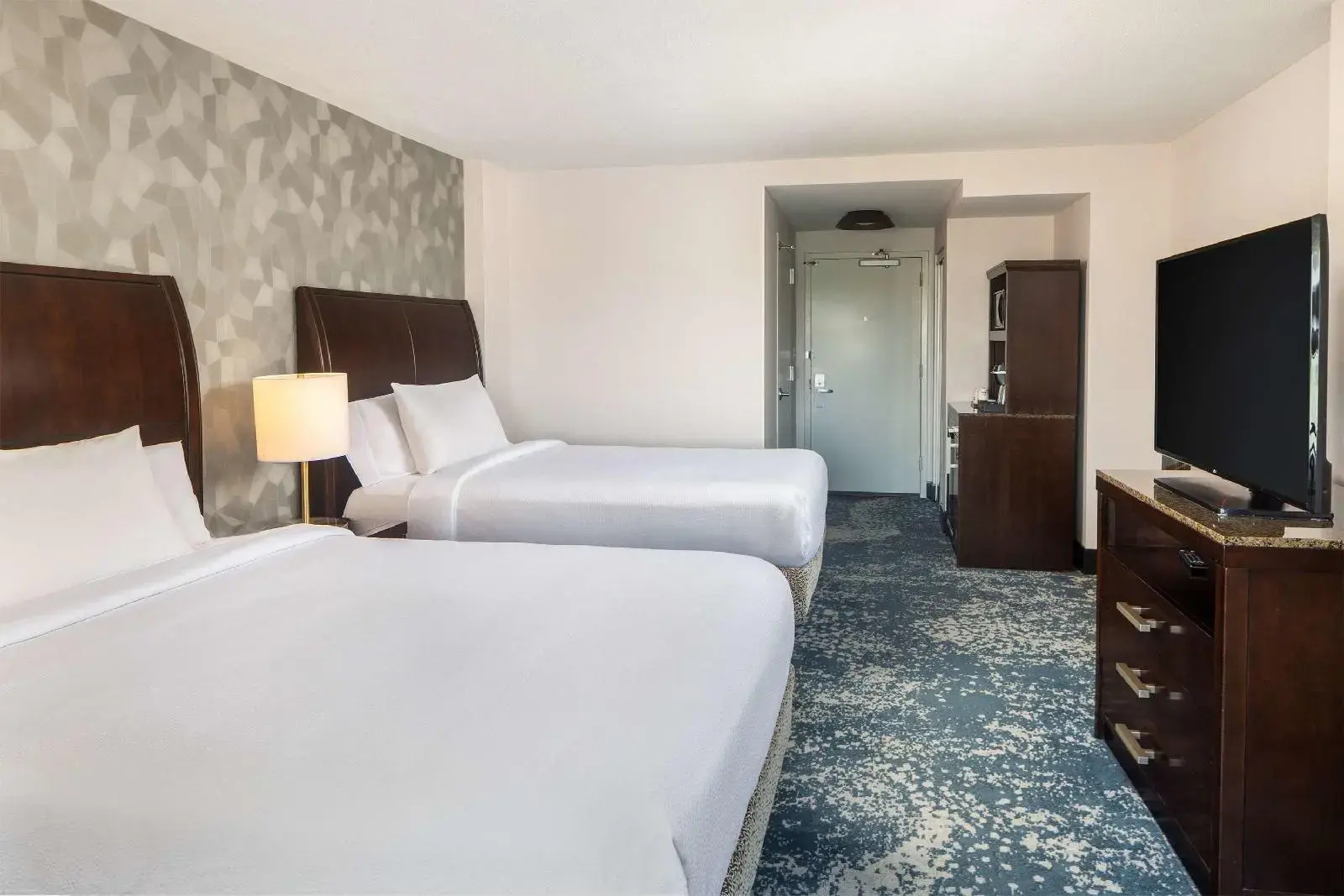 Photo - Hilton Garden Inn Bethesda Downtown