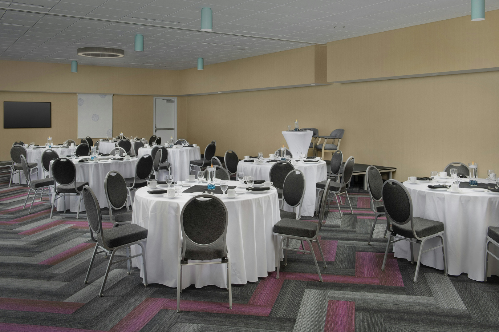 Photo - Tru By Hilton Orlando Convention Center Area, FL