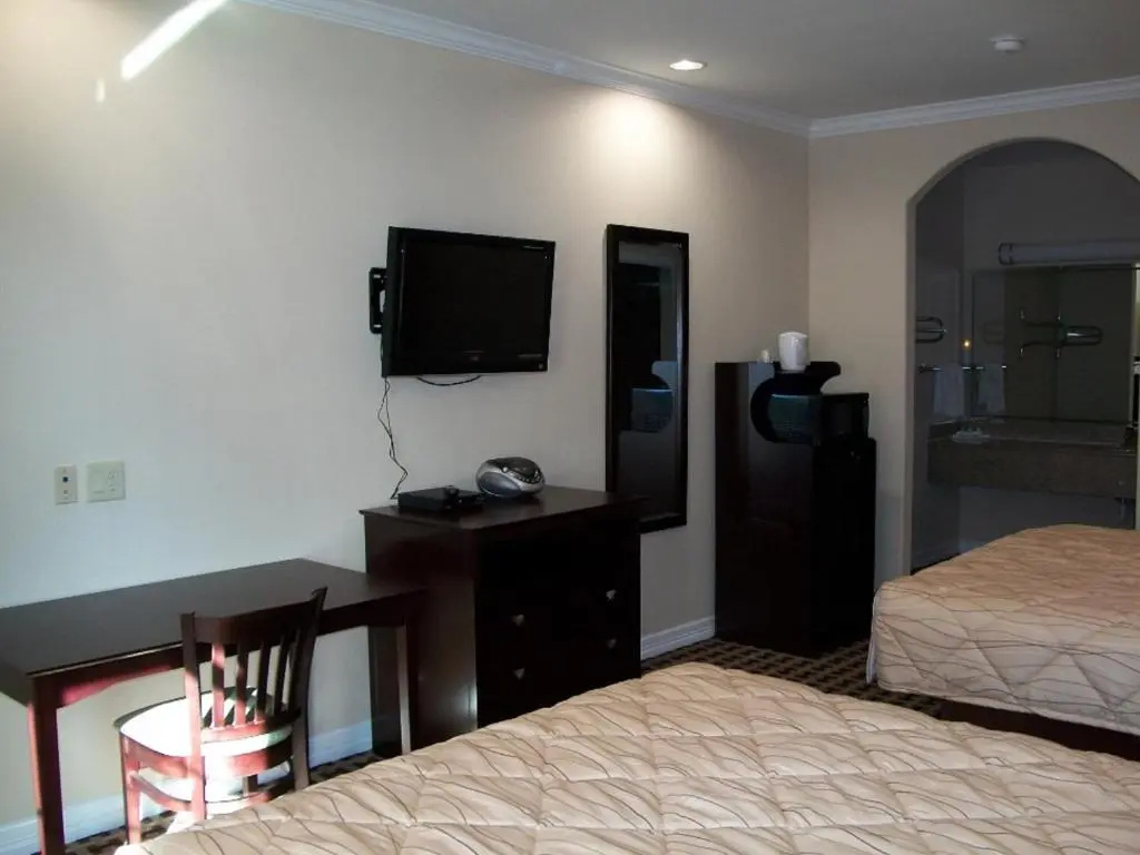 Photo - Palace Inn 290 - Fairbanks