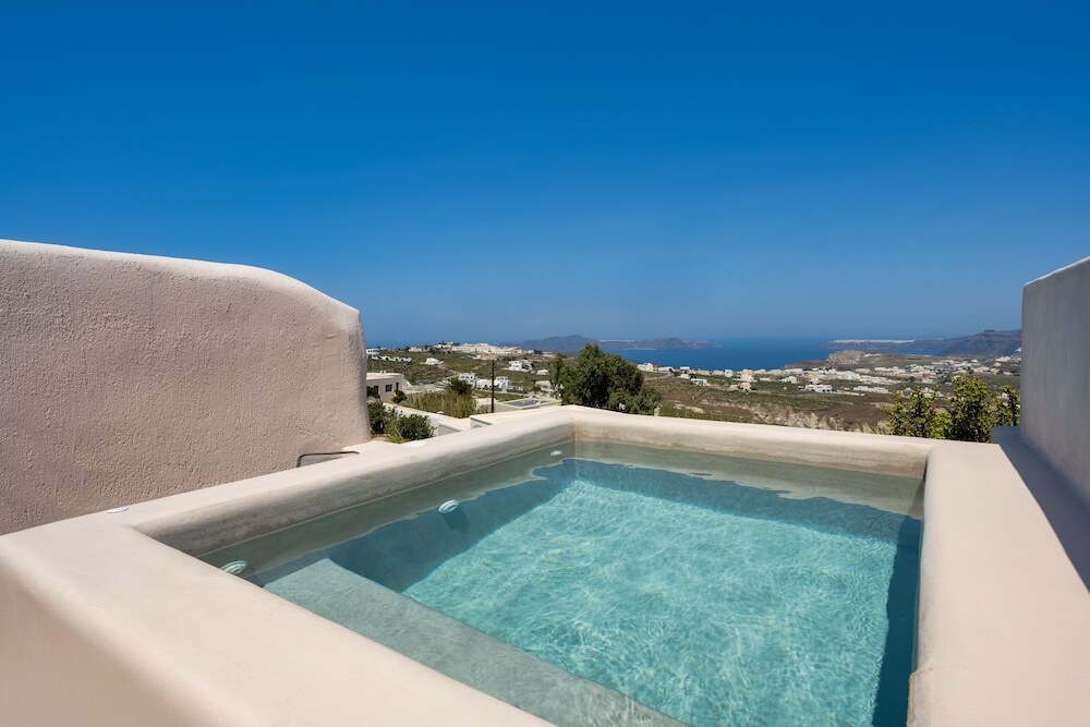 Foto - Phaos 1870, A restored Winery