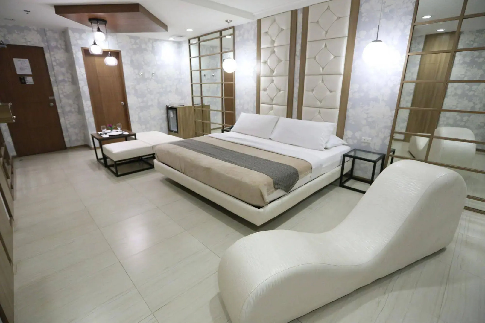 Photo - Victoria Court North Edsa