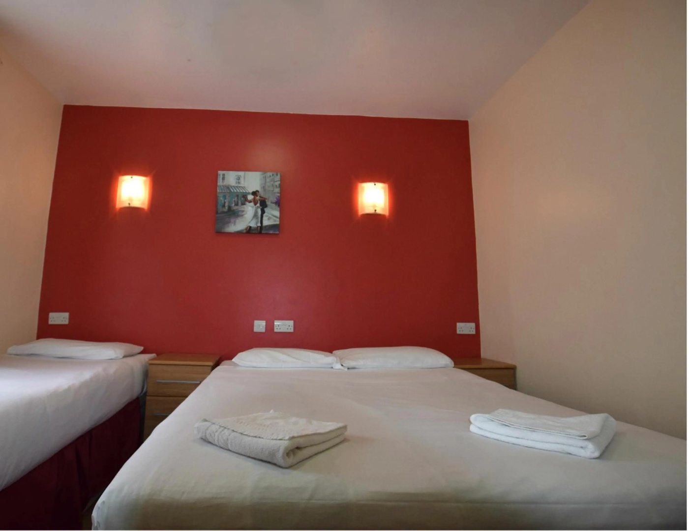 Photo - Cranbrook Hotel