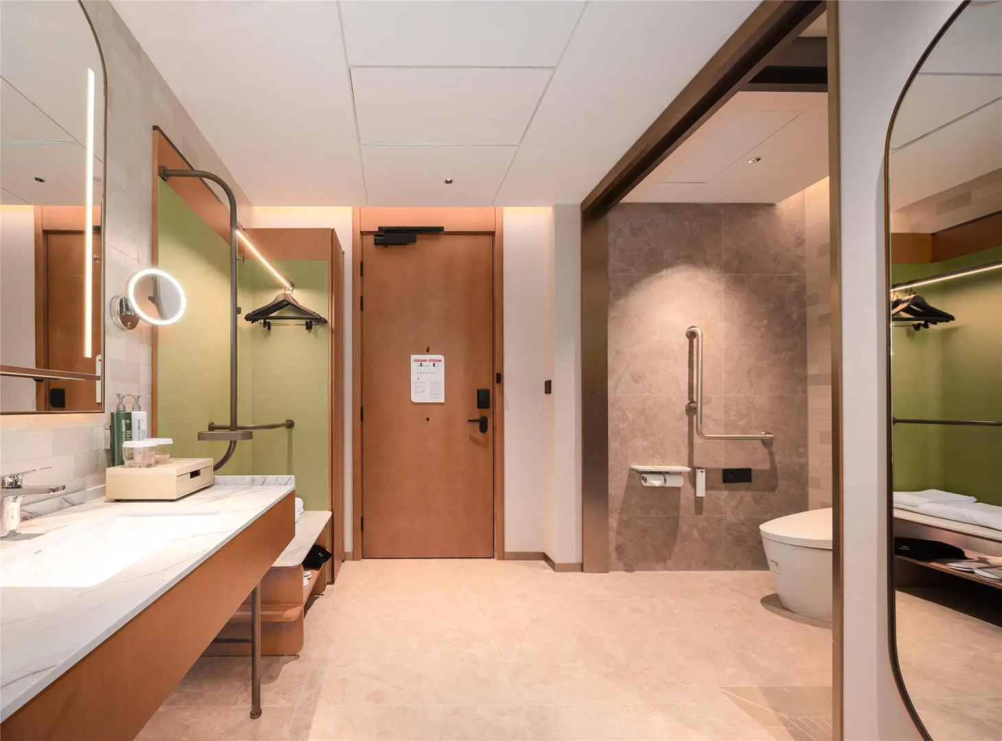 Foto - Hilton Garden Inn Chengdu East Railway Station
