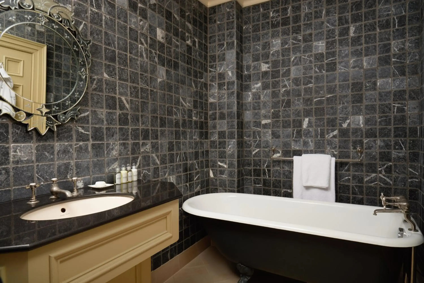 Foto - The Gore London - Starhotels Collezione
