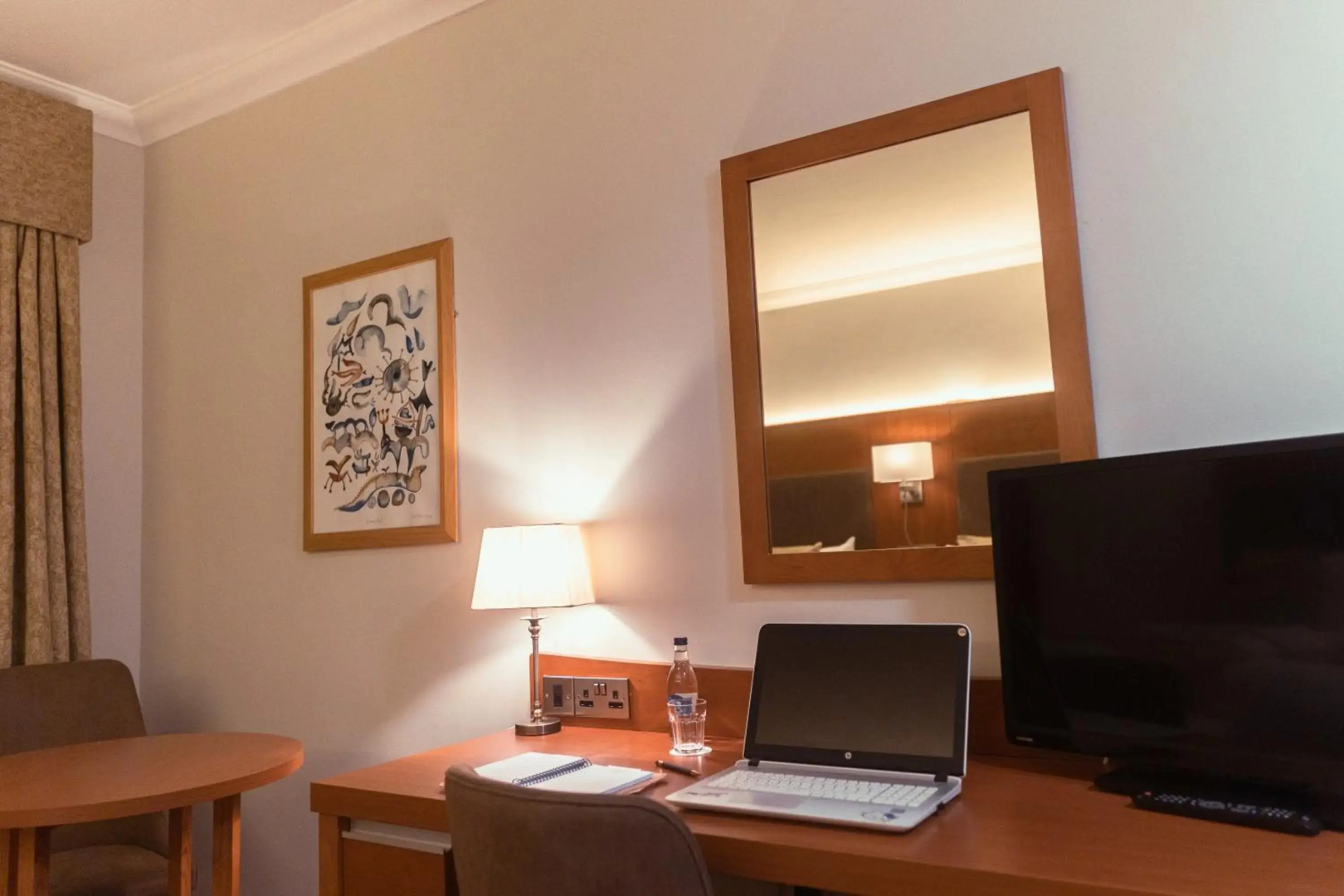 Photo - Uppercross House Hotel