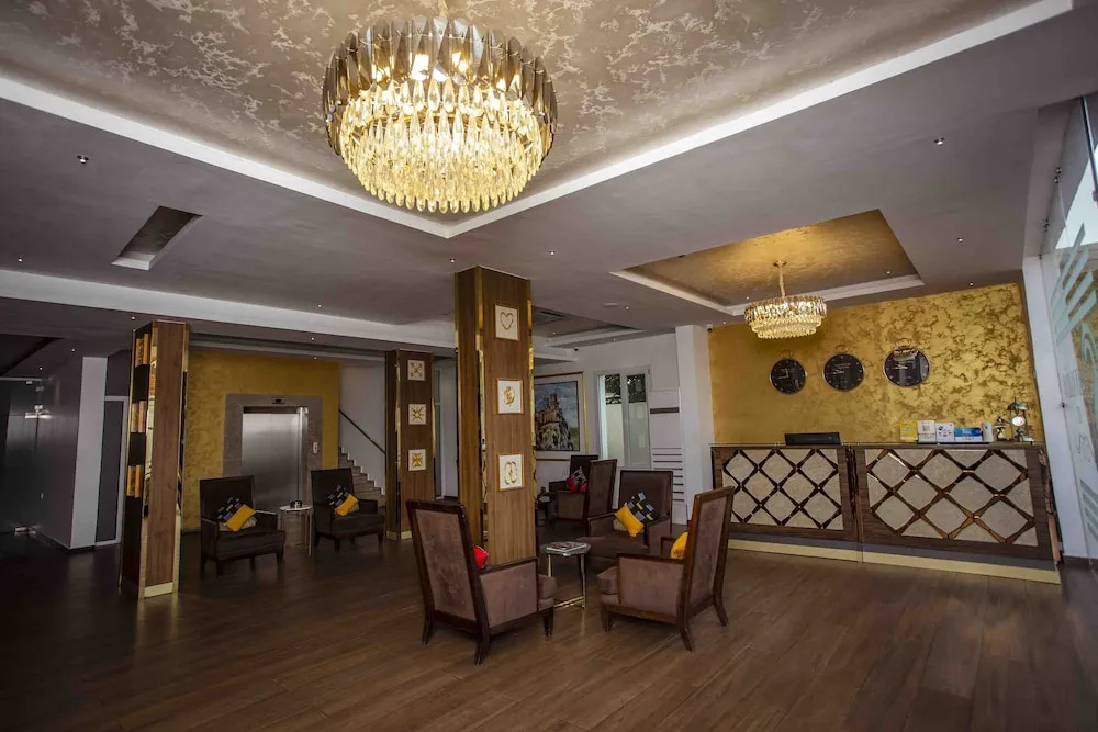 Photo - San Marino Hotel